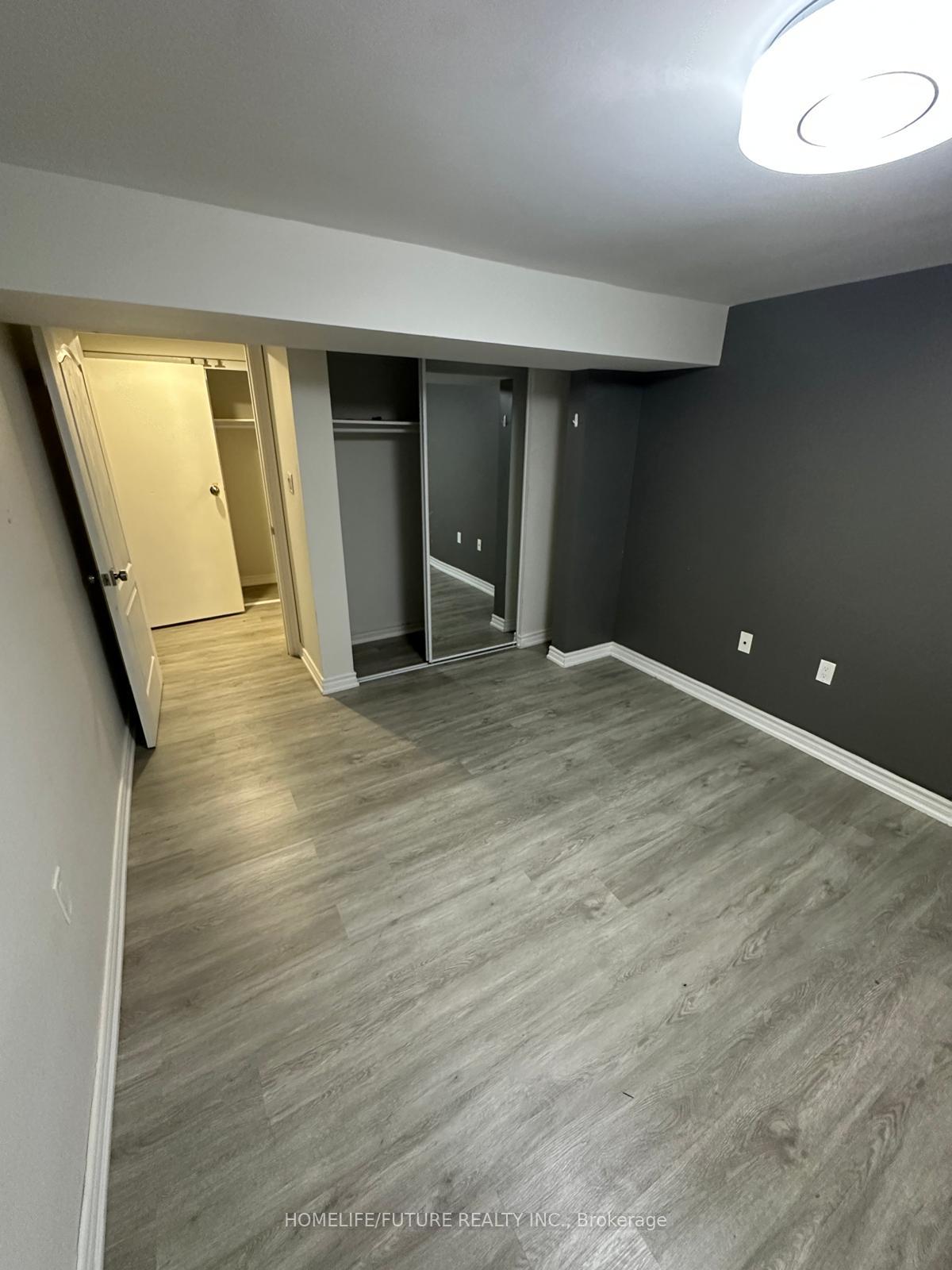 Photo 3 of Unit Bsmt Unit 1, 33 Oldborough Circle, North York, Don Valley Village — HOMEH