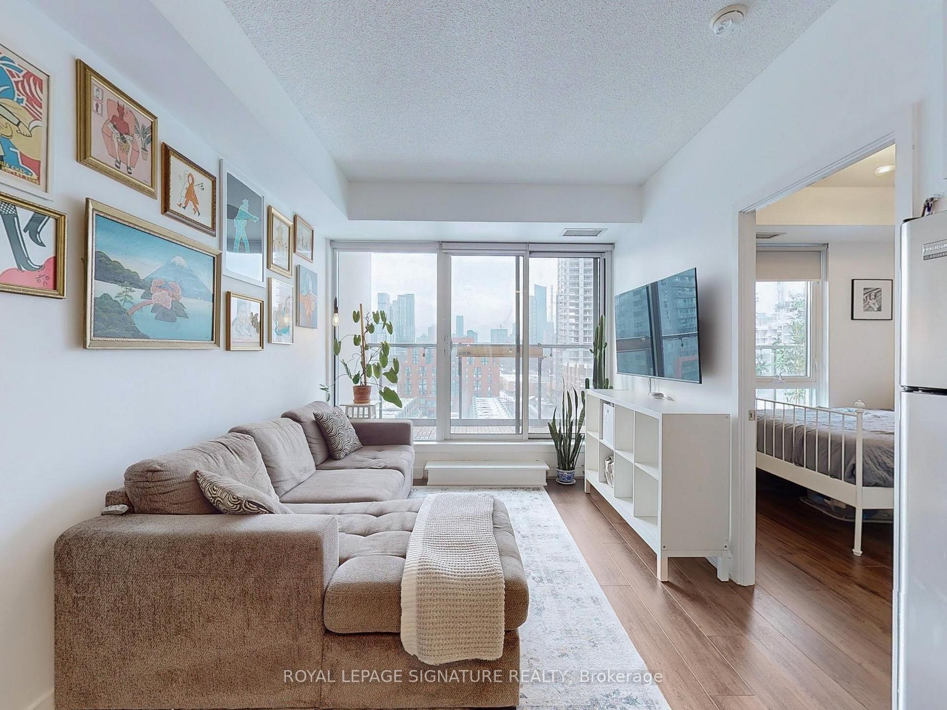Photo 6 of Unit 1002, 260 Sackville Street, Toronto, Regent Park — HOMEH