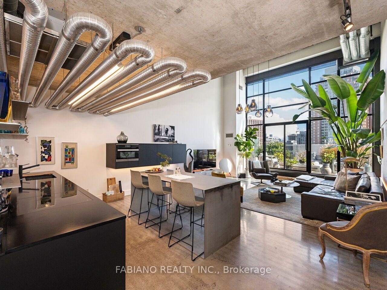Photo of Unit 532, 43 Hanna Avenue