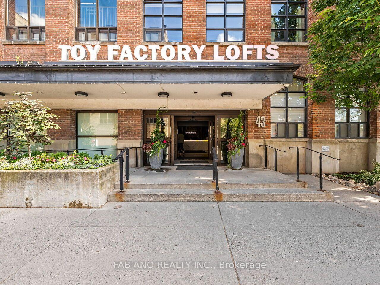 Photo 5 of Unit 532, 43 Hanna Avenue, Toronto, Niagara — HOMEH