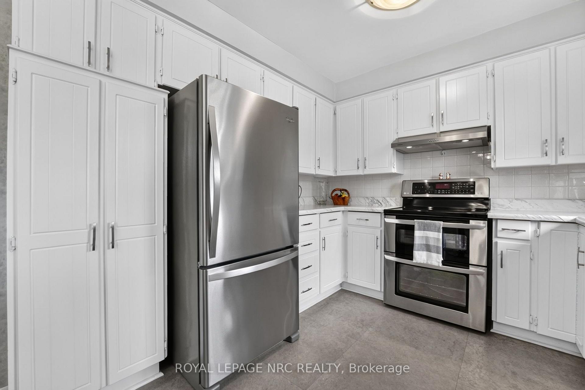Photo 11 of 20 Jessica Drive, St. Catharines, Vine/Linwell — HOMEH