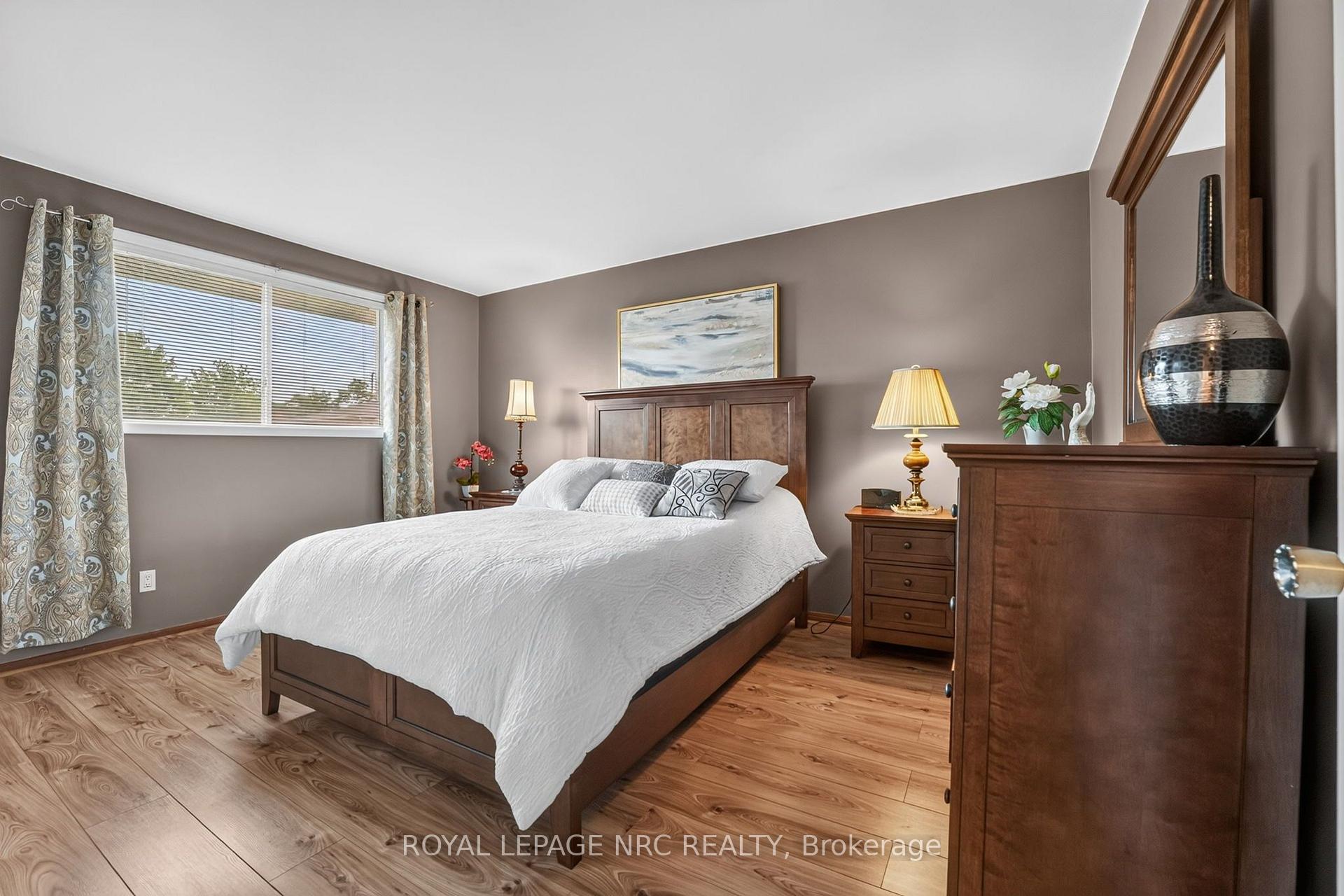 Photo 27 of 20 Jessica Drive, St. Catharines, Vine/Linwell — HOMEH