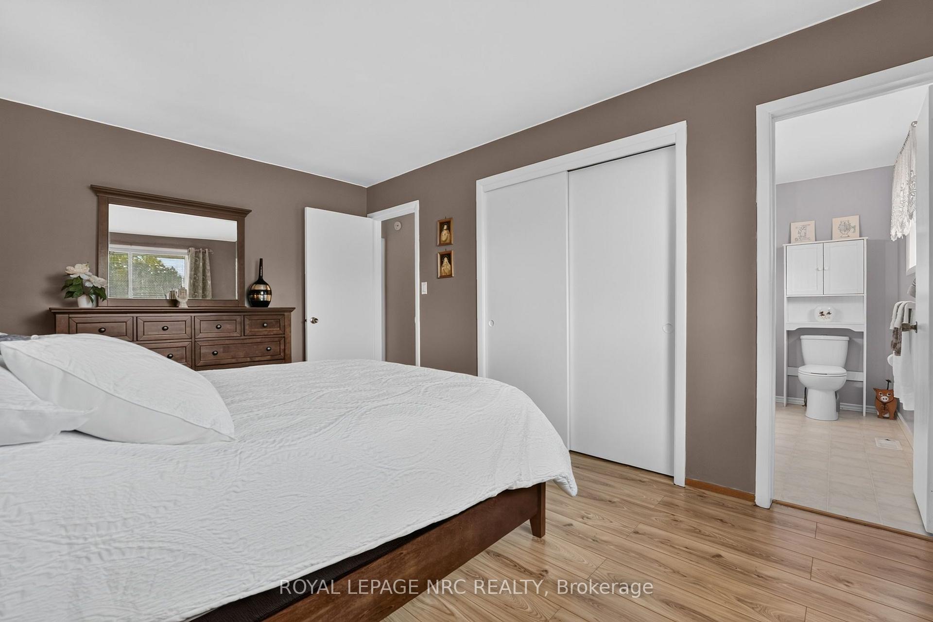 Photo 28 of 20 Jessica Drive, St. Catharines, Vine/Linwell — HOMEH