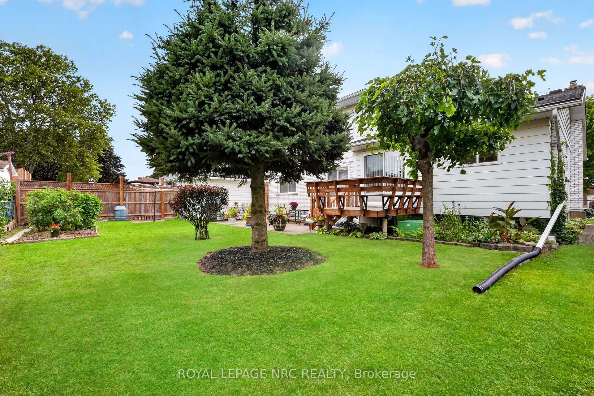 Photo 45 of 20 Jessica Drive, St. Catharines, Vine/Linwell — HOMEH