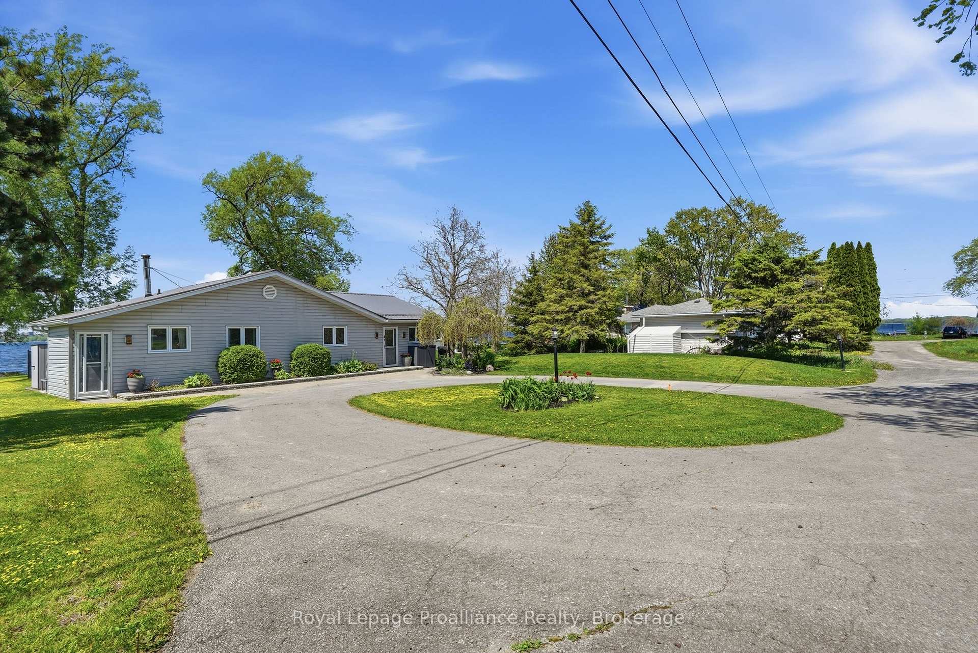 Photo 3 of 33 Peats Point Lane, Prince Edward County, Ameliasburg Ward — HOMEH