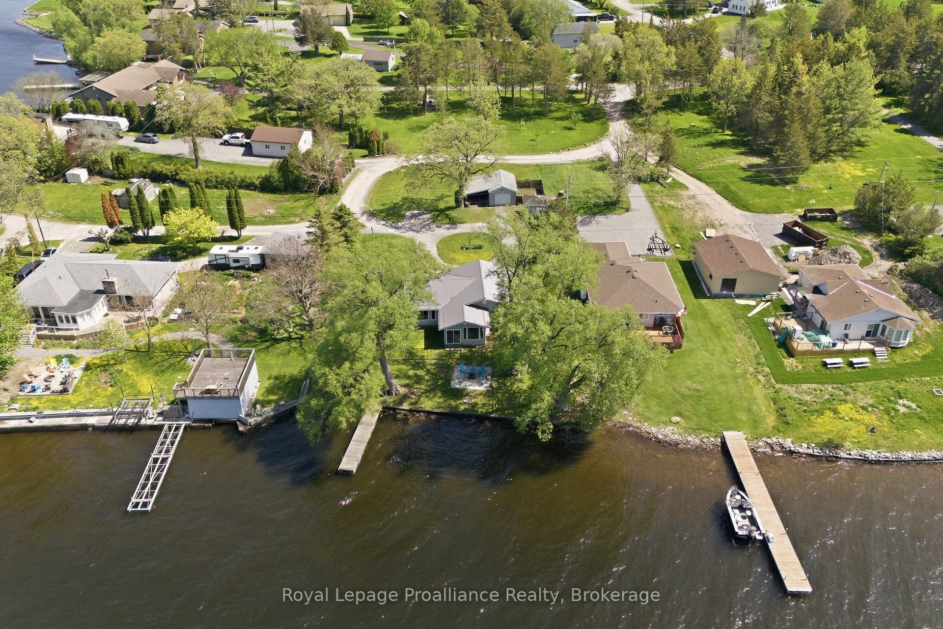 Photo 40 of 33 Peats Point Lane, Prince Edward County, Ameliasburg Ward — HOMEH