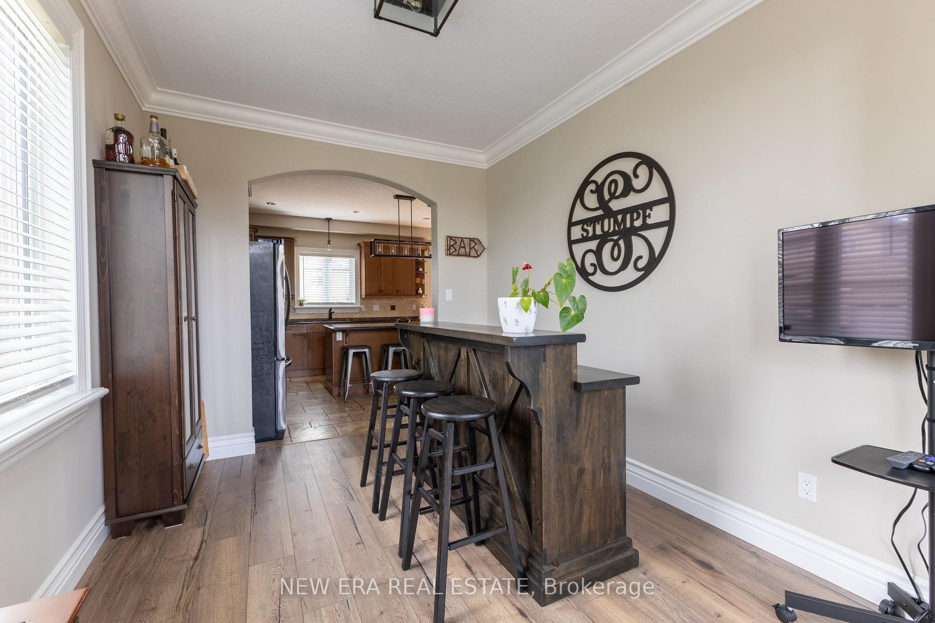 Photo 8 of 62 Gerber Meadows Drive, Wellesley — HOMEH