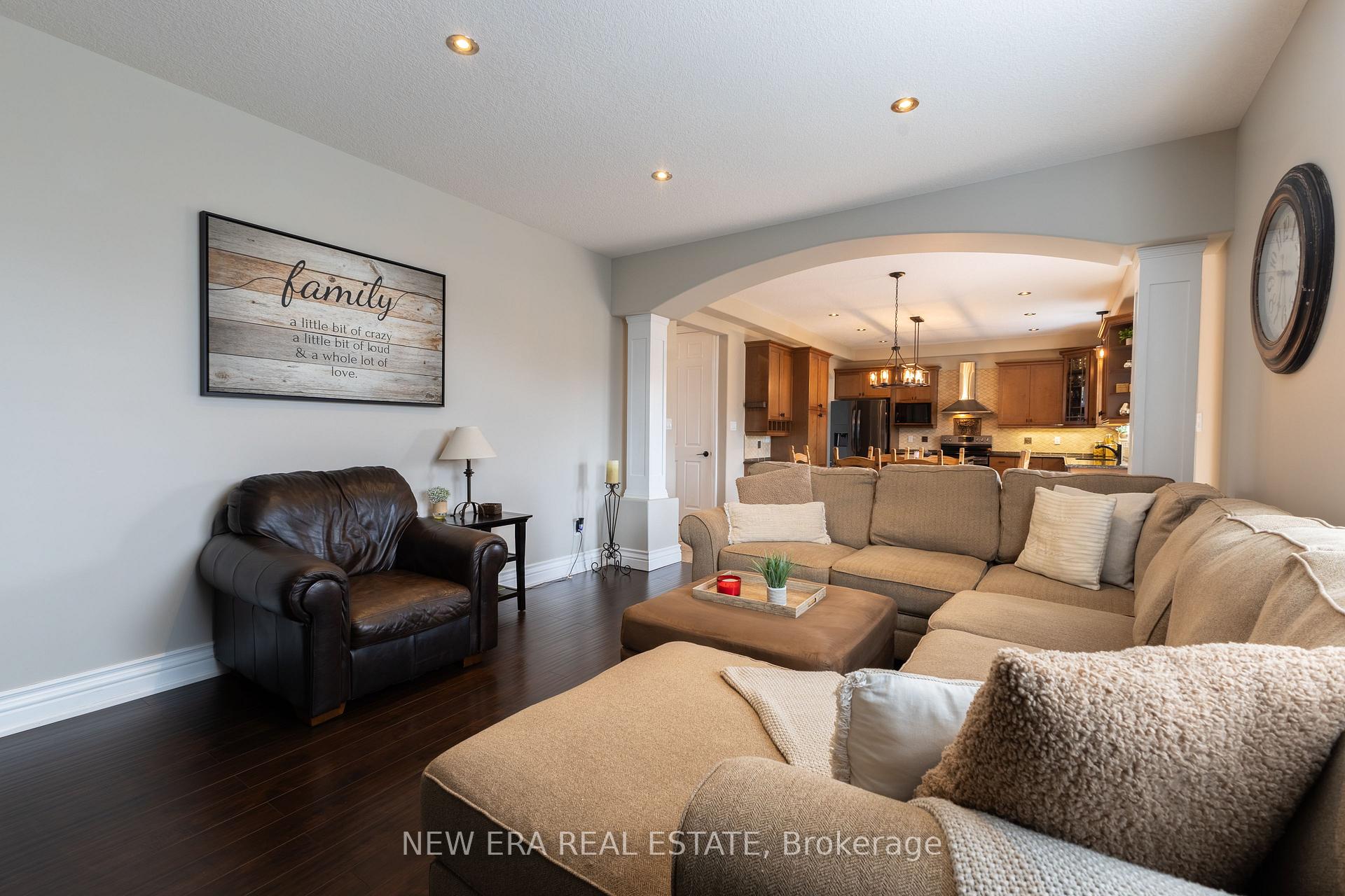 Photo 11 of 62 Gerber Meadows Drive, Wellesley — HOMEH
