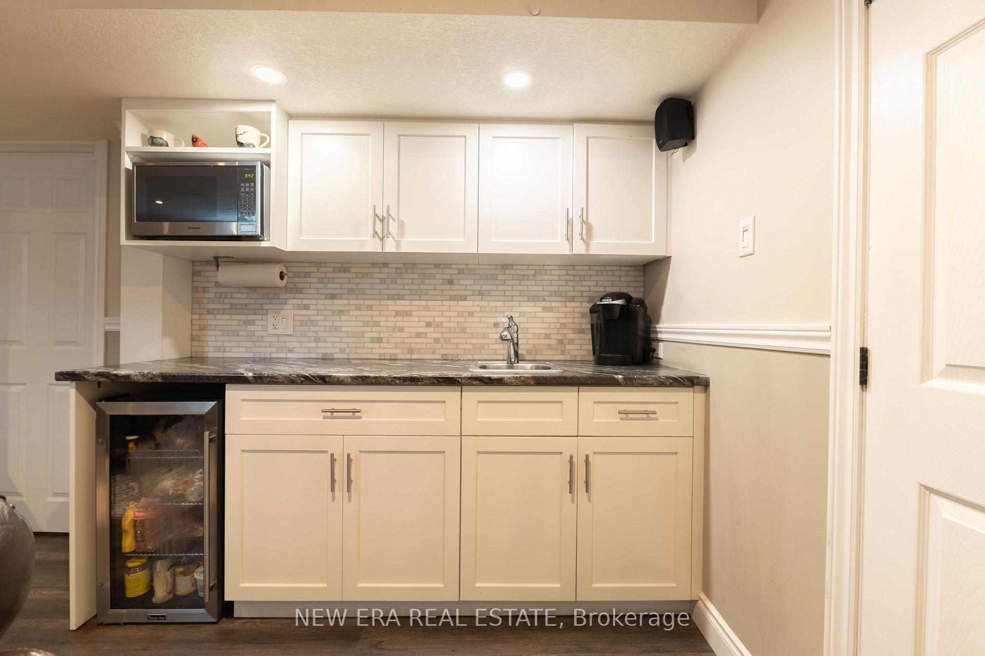 Photo 40 of 62 Gerber Meadows Drive, Wellesley — HOMEH