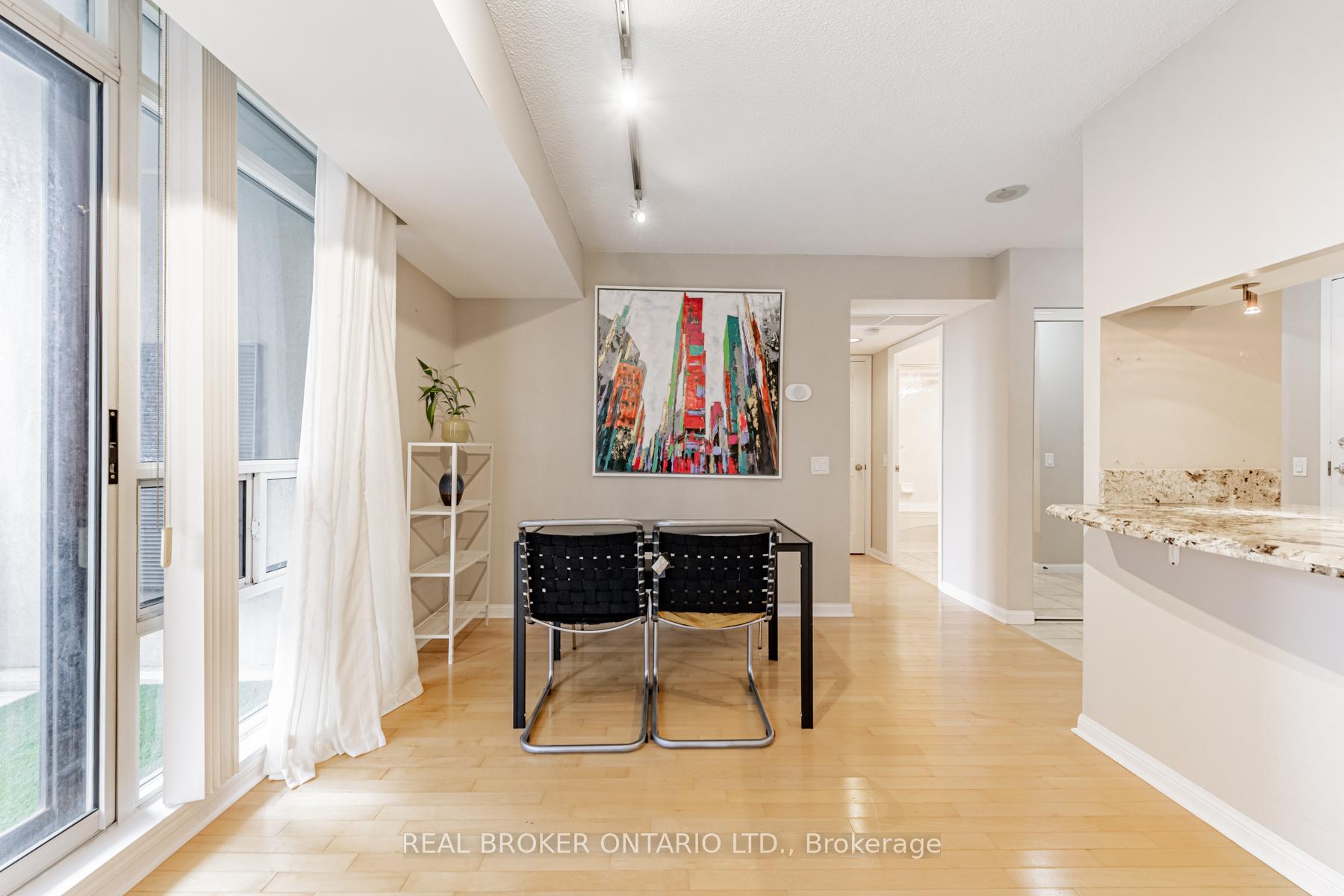 Photo 6 of Unit 2011, 153 Beecroft Road, North York, Lansing-Westgate — HOMEH