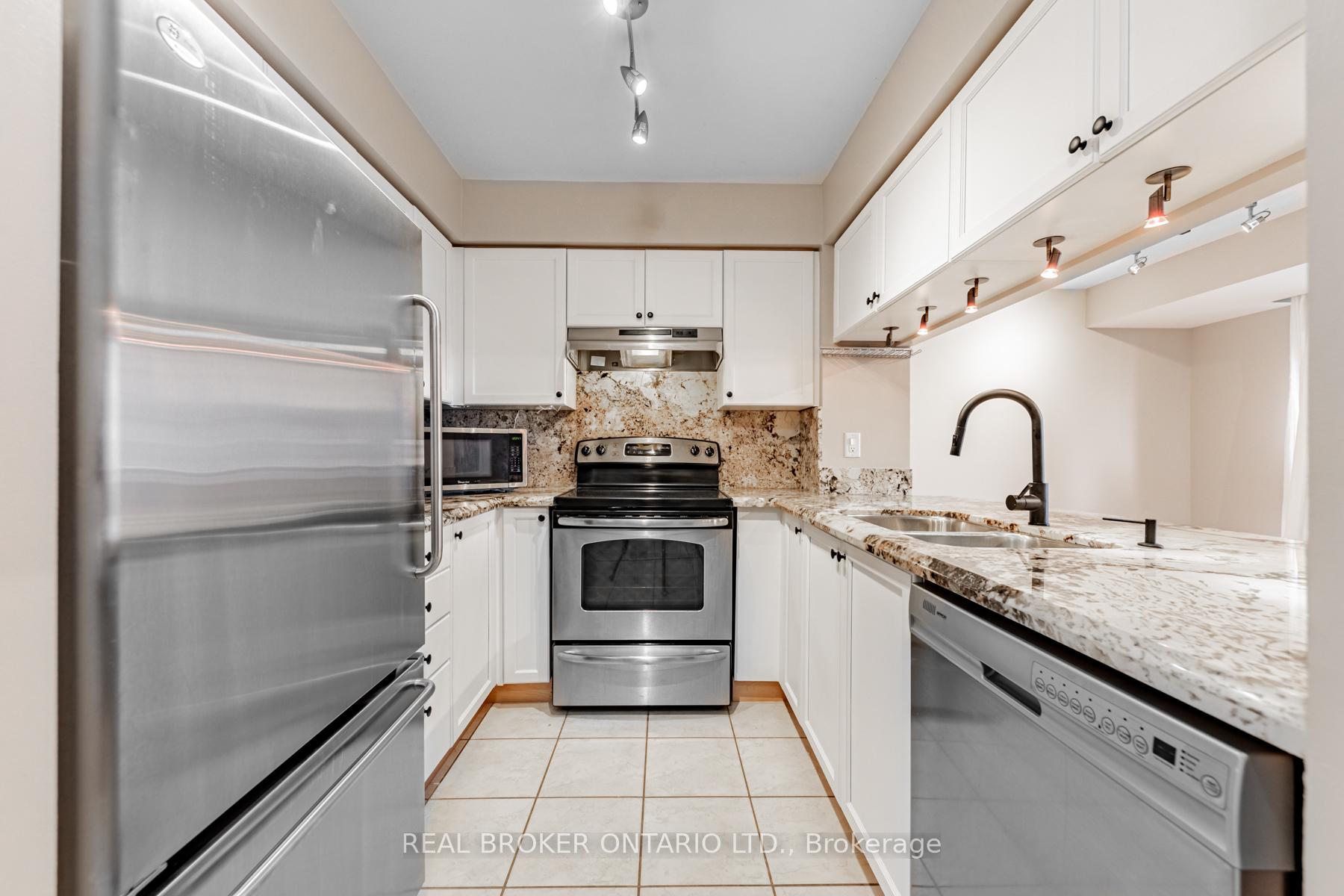 Photo 7 of Unit 2011, 153 Beecroft Road, North York, Lansing-Westgate — HOMEH