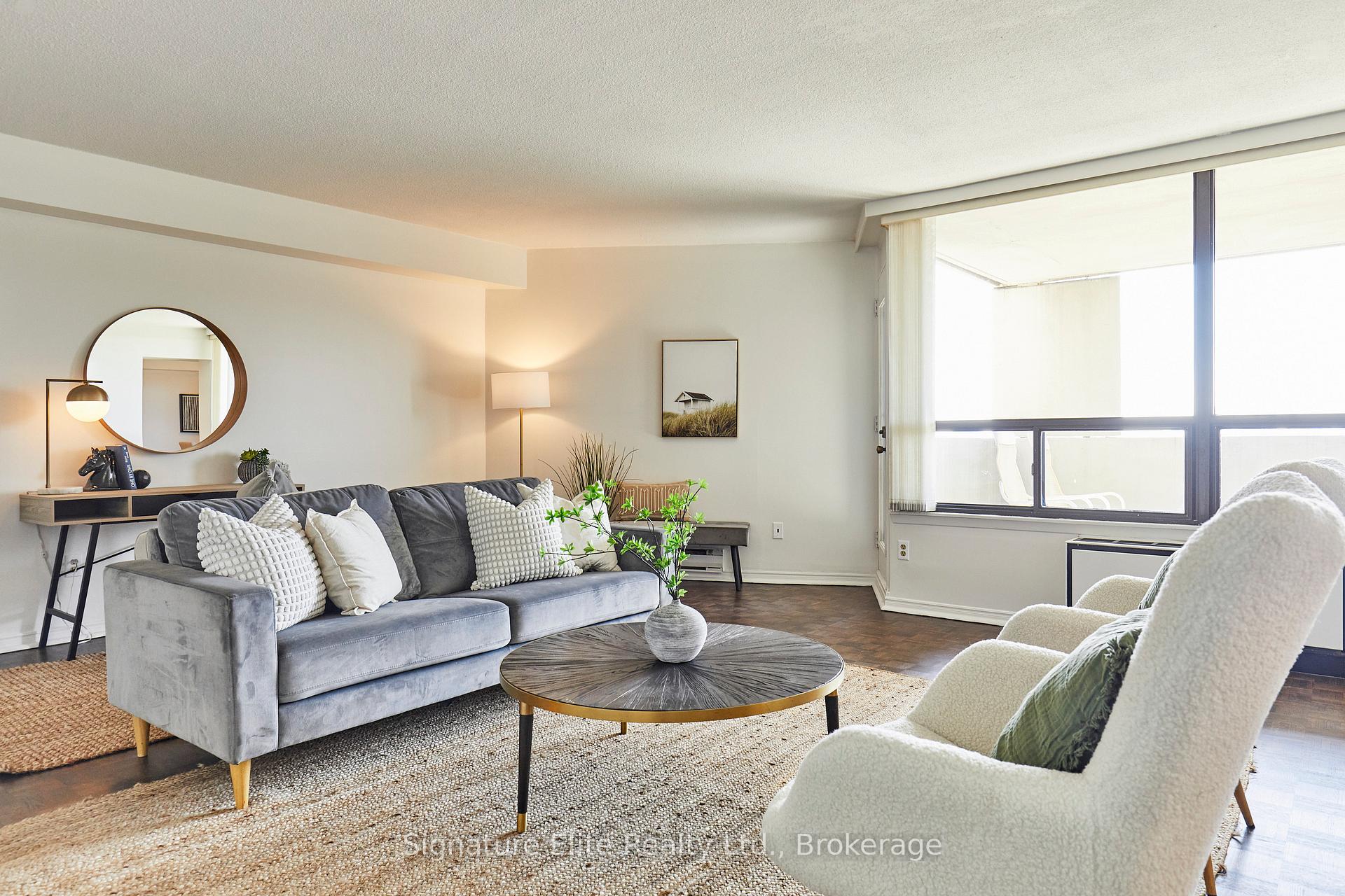 Photo 4 of Unit E8, 296 Mill Road, Etobicoke, Markland Wood — HOMEH