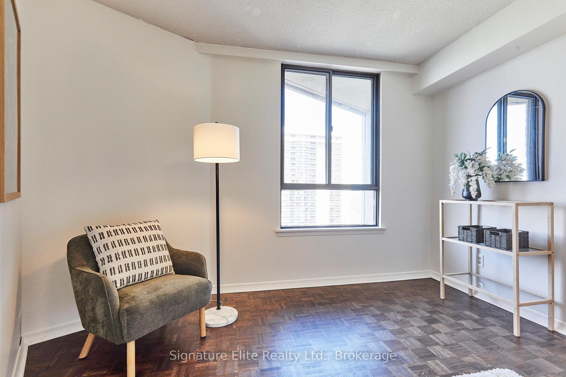 Photo 27 of Unit E8, 296 Mill Road, Etobicoke, Markland Wood — HOMEH