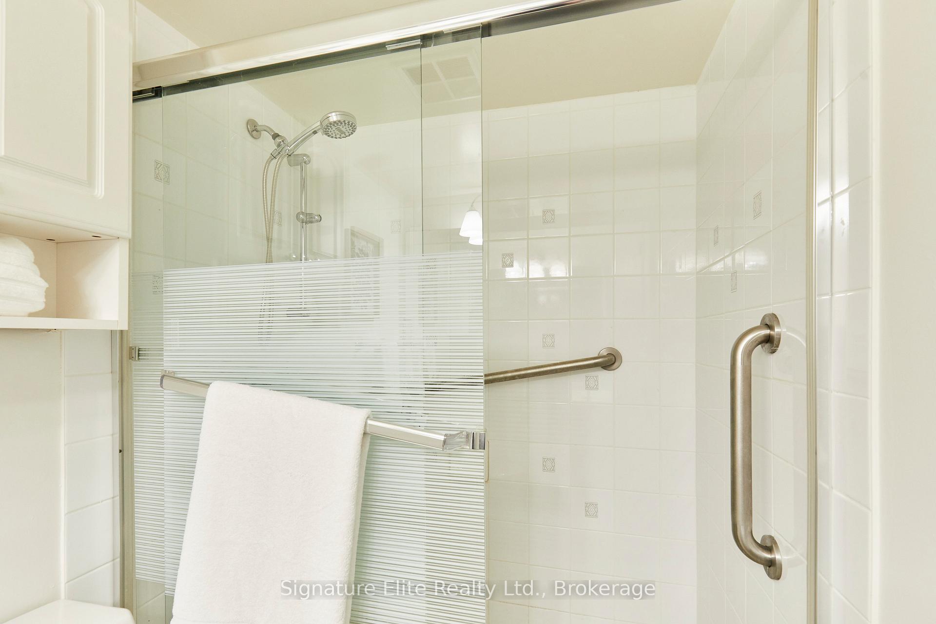 Photo 30 of Unit E8, 296 Mill Road, Etobicoke, Markland Wood — HOMEH
