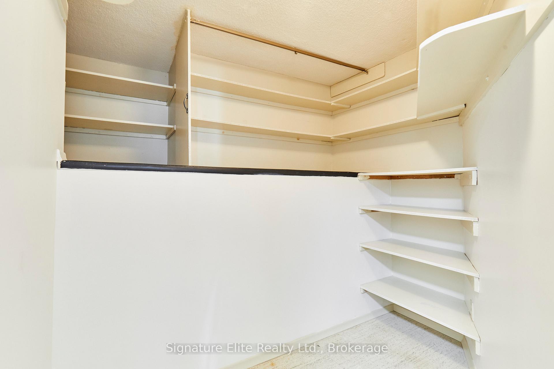 Photo 37 of Unit E8, 296 Mill Road, Etobicoke, Markland Wood — HOMEH