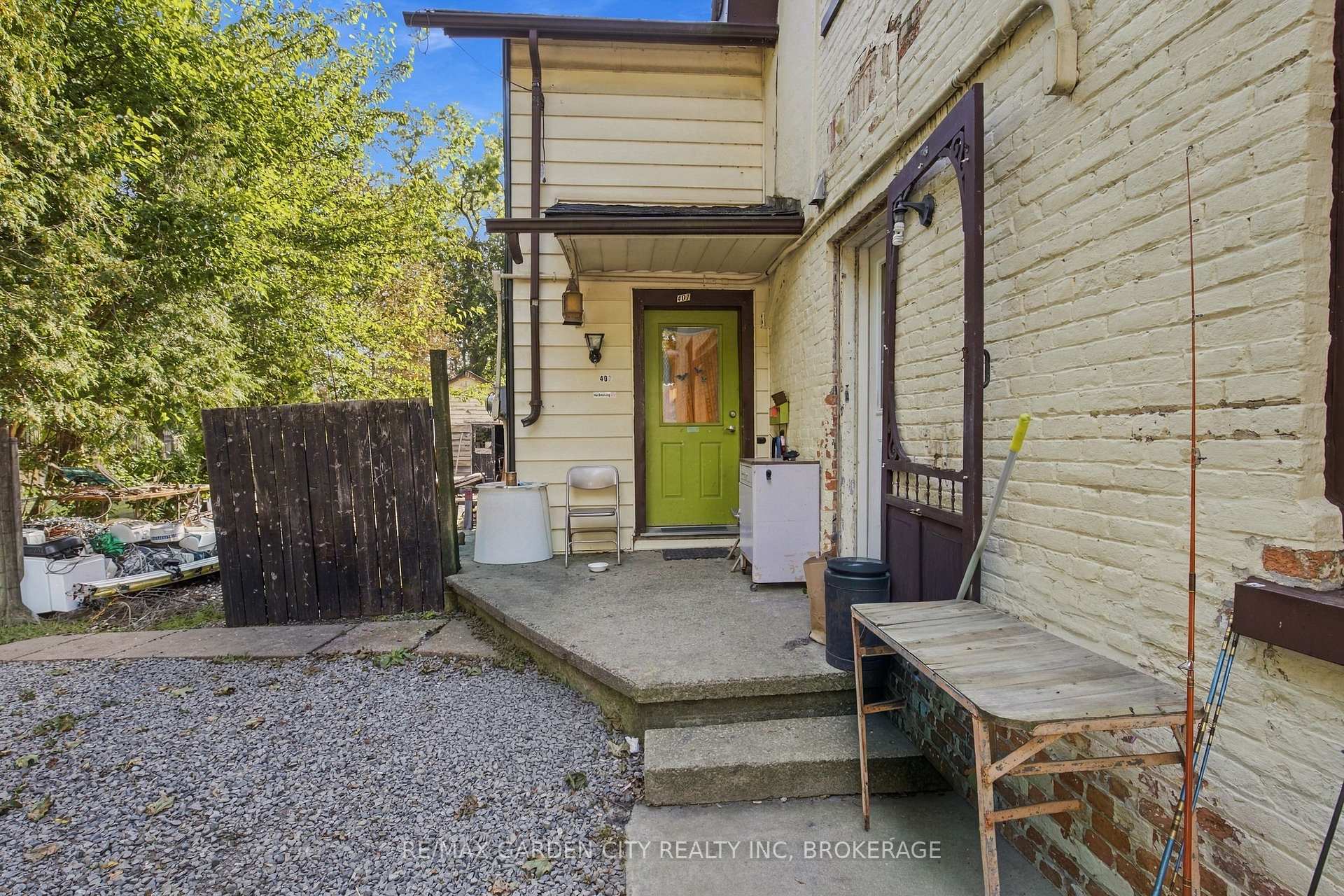 Photo 10 of 409-407 Maple Street, Haldimand, Dunnville — HOMEH