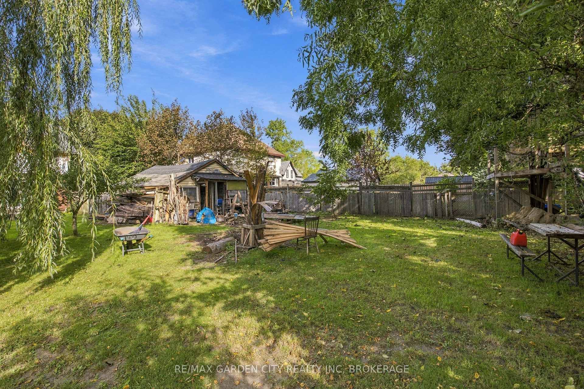 Photo 14 of 409-407 Maple Street, Haldimand, Dunnville — HOMEH