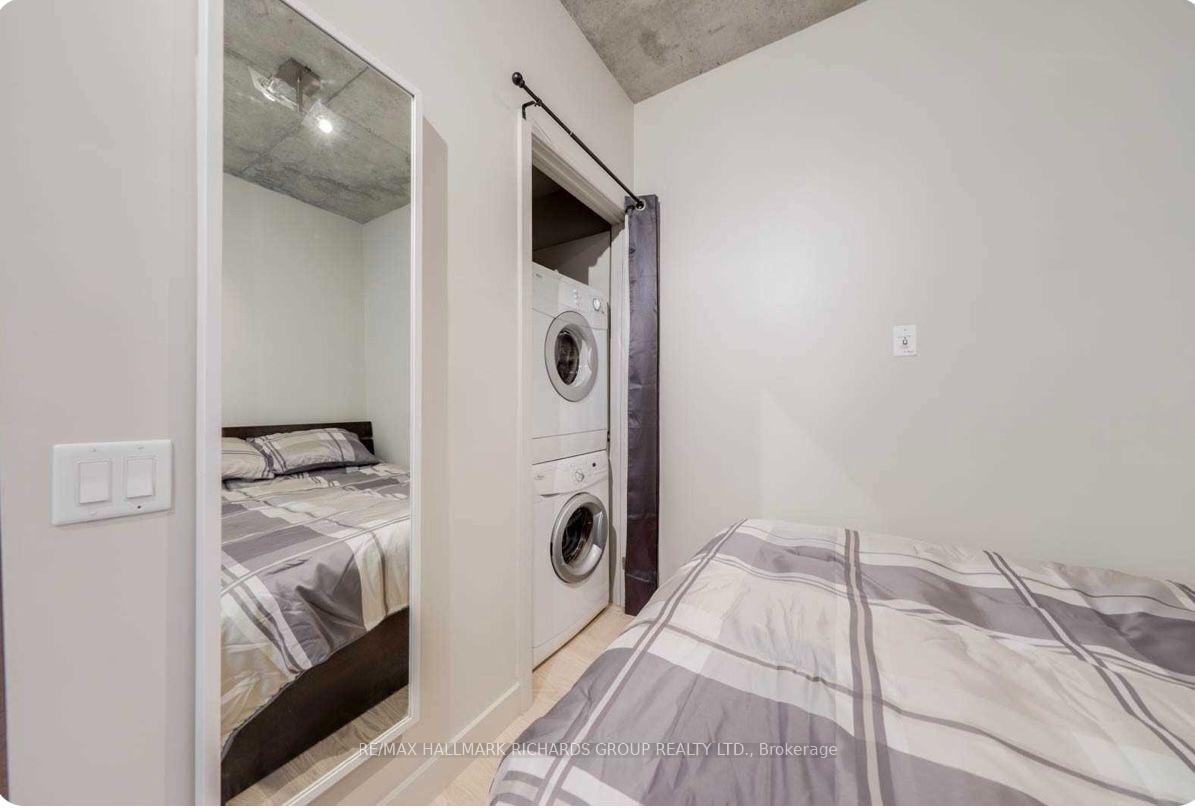 Photo 3 of Unit 402, 25 Oxley Street, Toronto, Waterfront Communities — HOMEH