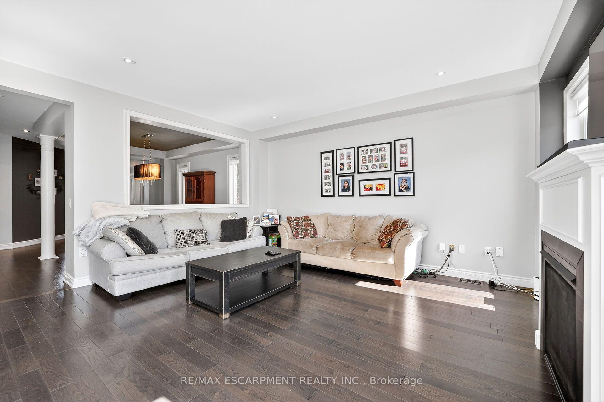 Photo 14 of 82 Chaumont Drive, Hamilton, Stoney Creek Mountain — HOMEH