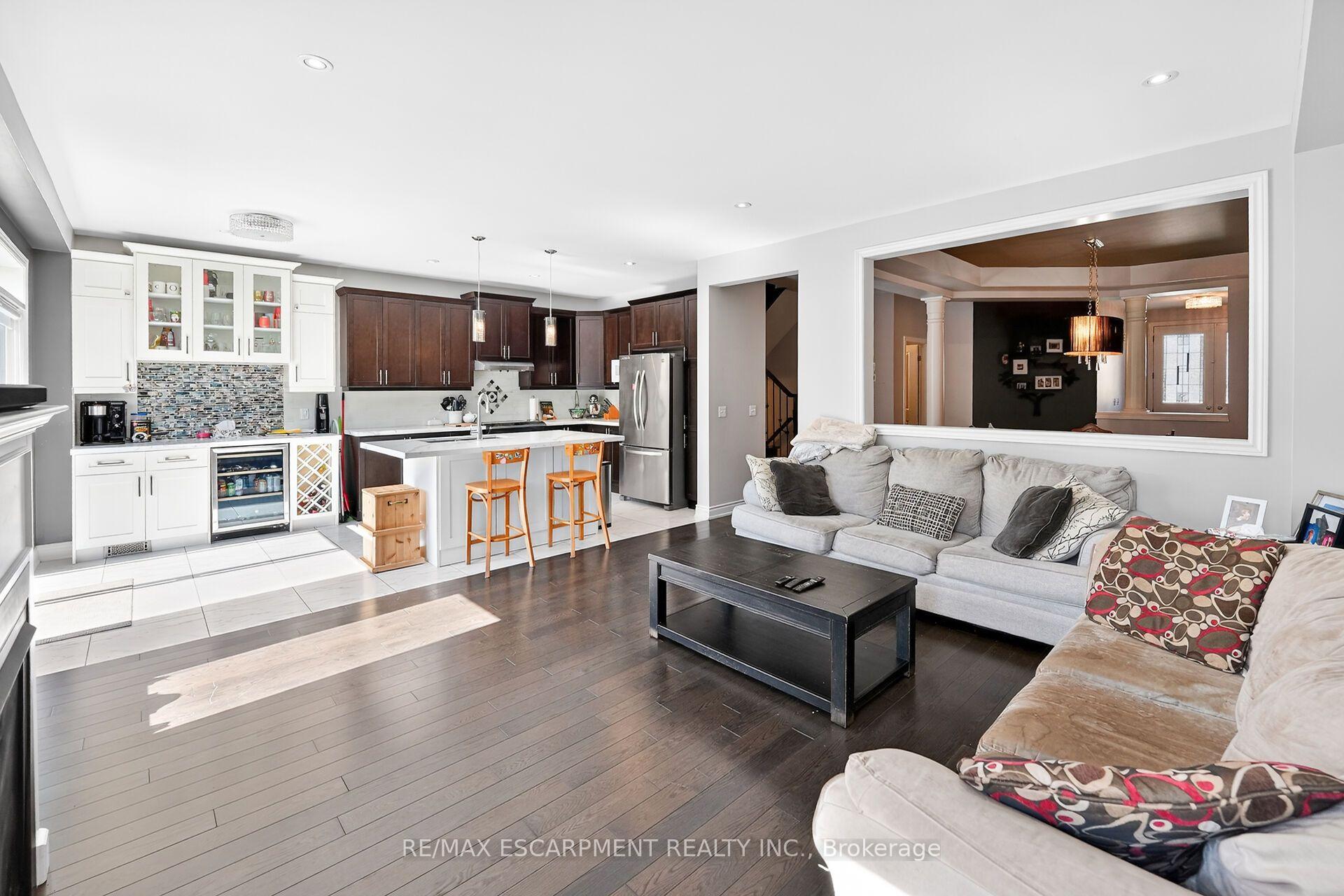 Photo 15 of 82 Chaumont Drive, Hamilton, Stoney Creek Mountain — HOMEH