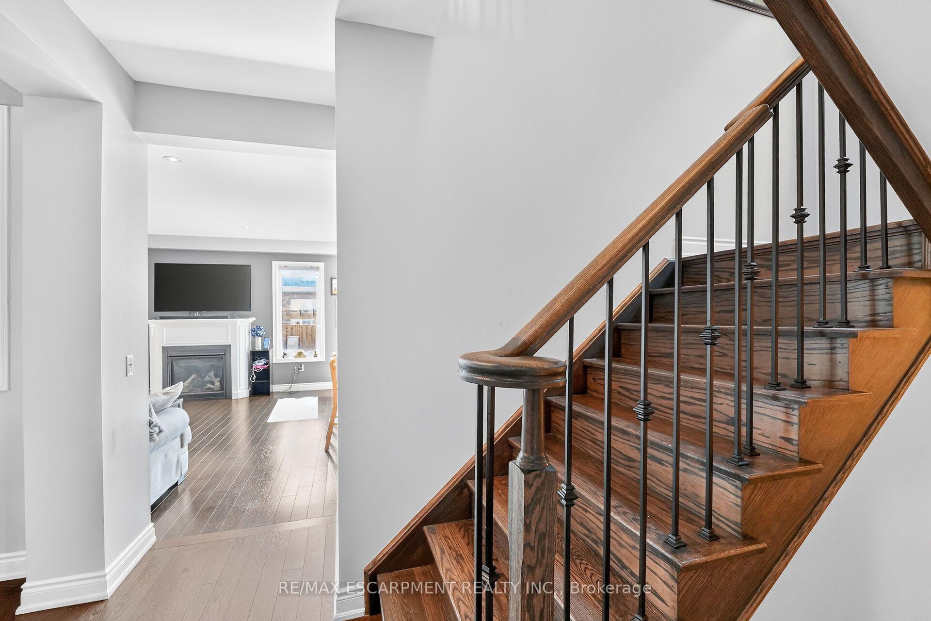 Photo 18 of 82 Chaumont Drive, Hamilton, Stoney Creek Mountain — HOMEH