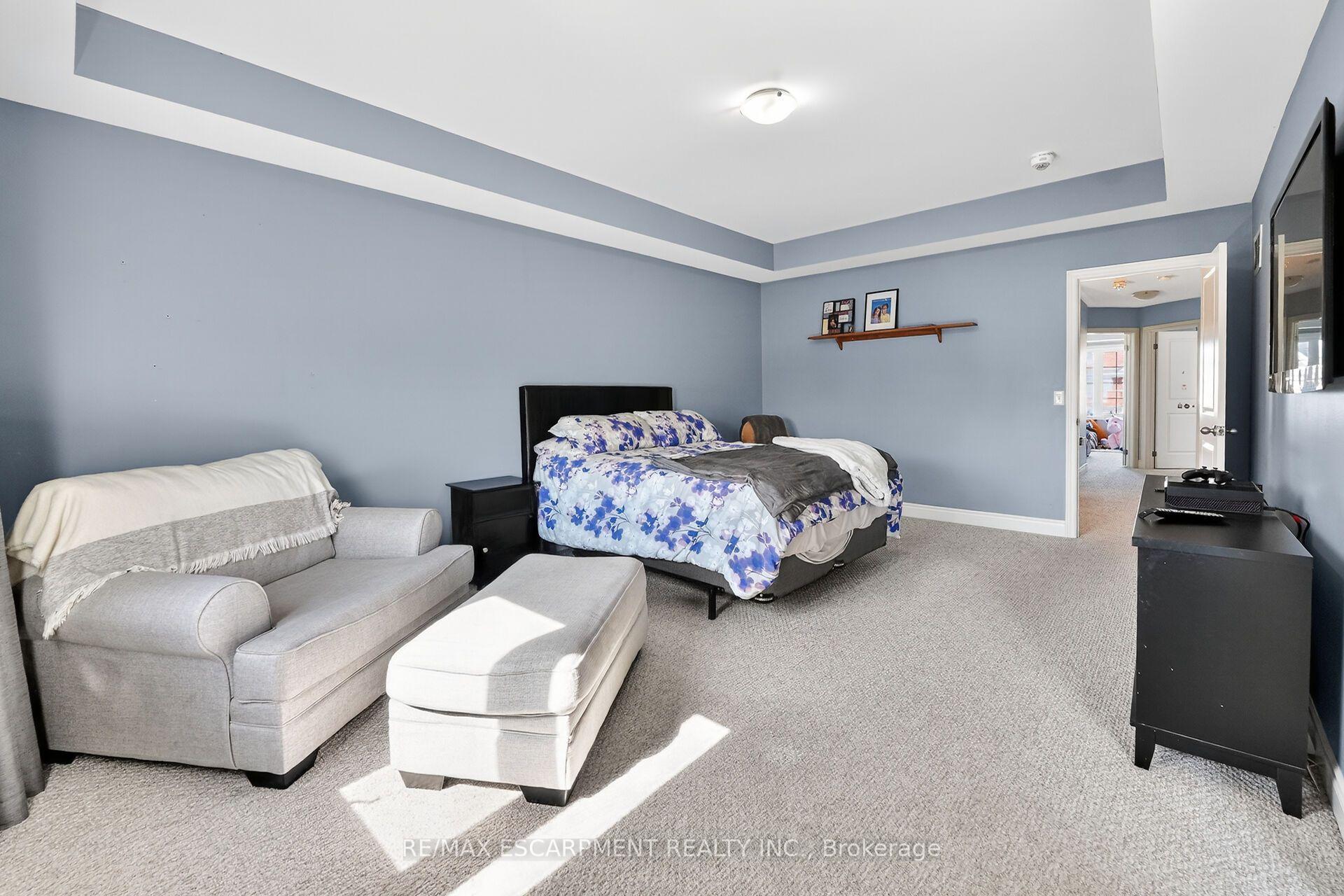 Photo 21 of 82 Chaumont Drive, Hamilton, Stoney Creek Mountain — HOMEH