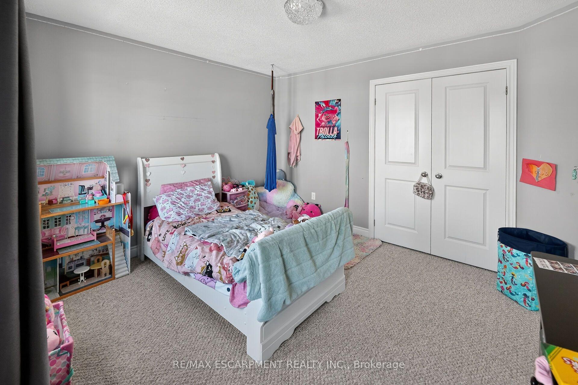Photo 27 of 82 Chaumont Drive, Hamilton, Stoney Creek Mountain — HOMEH