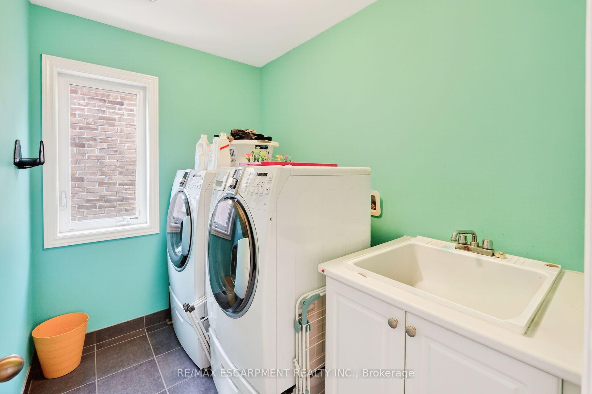 Photo 33 of 82 Chaumont Drive, Hamilton, Stoney Creek Mountain — HOMEH