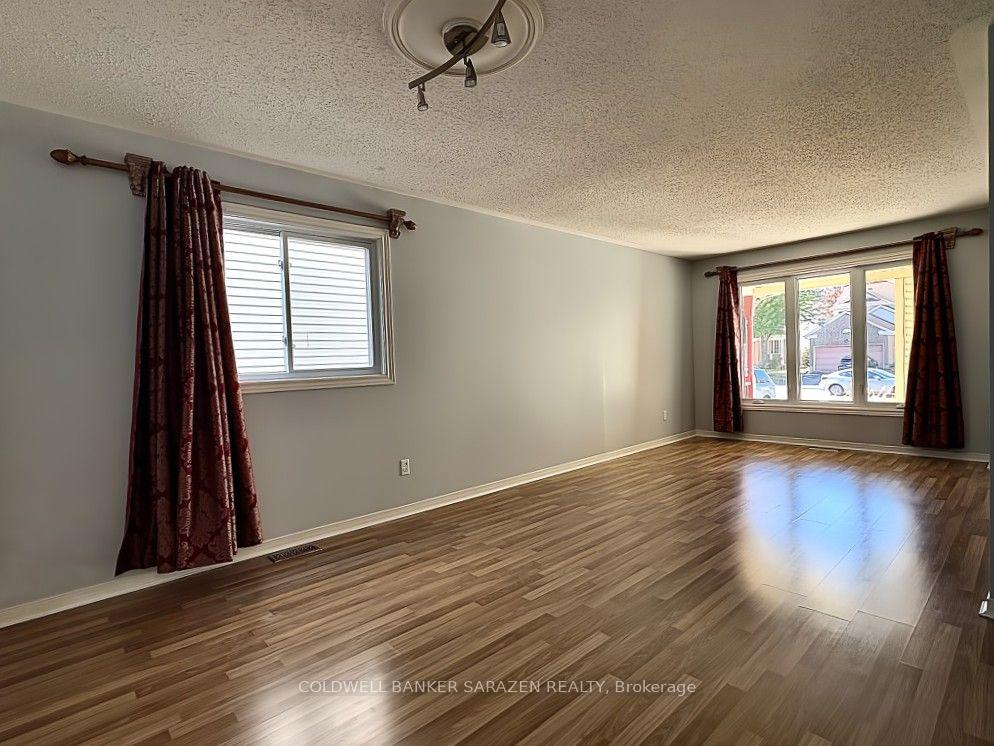 Photo 4 of 1919 Orchardview Avenue, Ottawa, Fallingbrook/Gardenway South — HOMEH