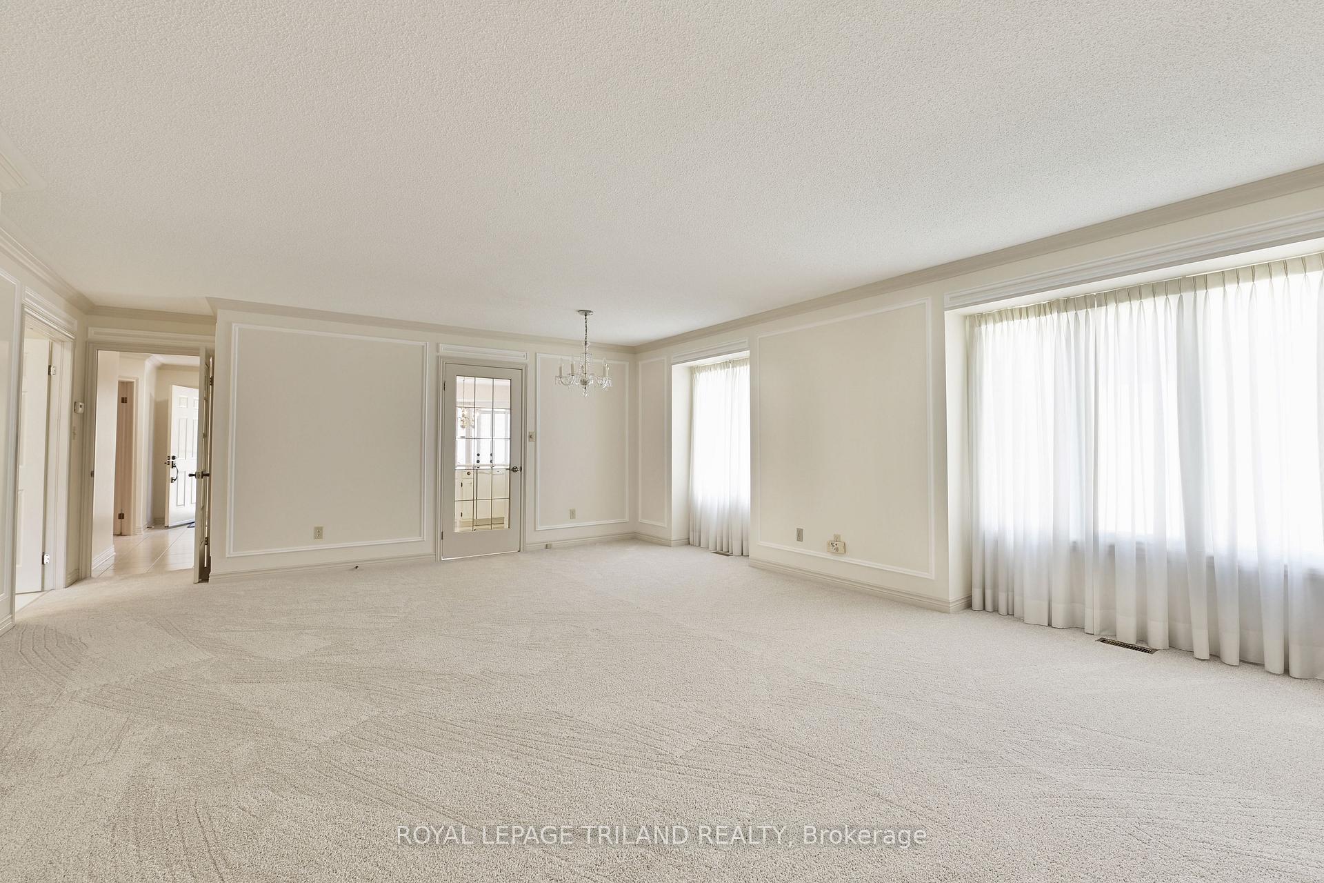 Photo 16 of Unit 4, 94 Pine Valley Gate, London, South N — HOMEH