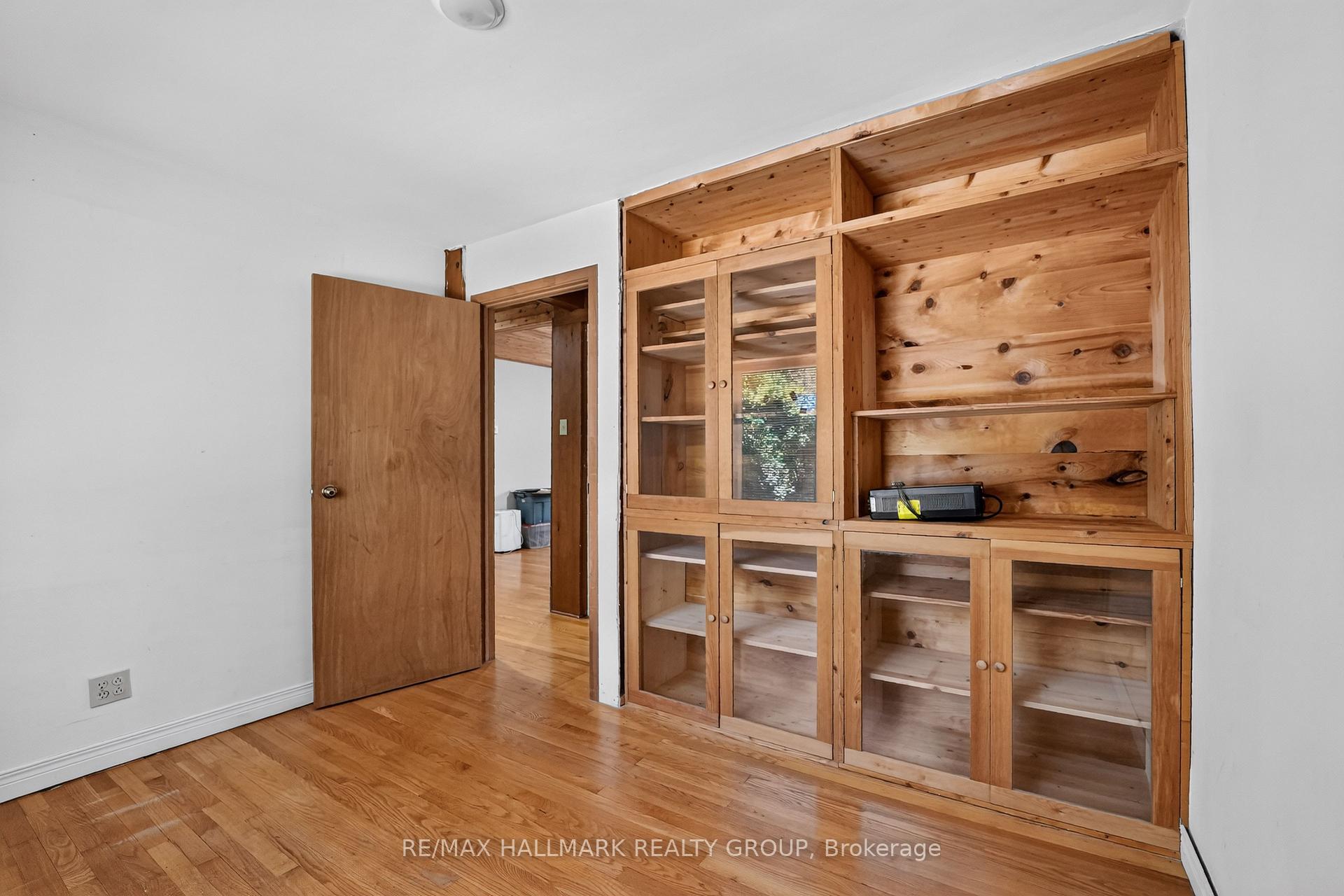 Photo 26 of 433 Pleasant Park Road, Ottawa, Faircrest Heights — HOMEH