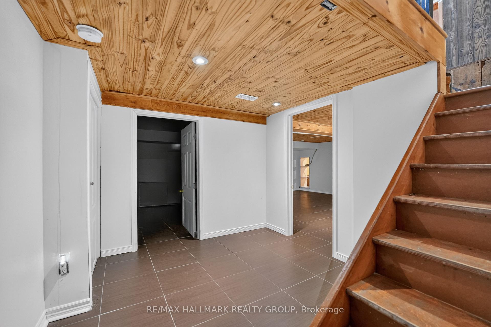 Photo 28 of 433 Pleasant Park Road, Ottawa, Faircrest Heights — HOMEH
