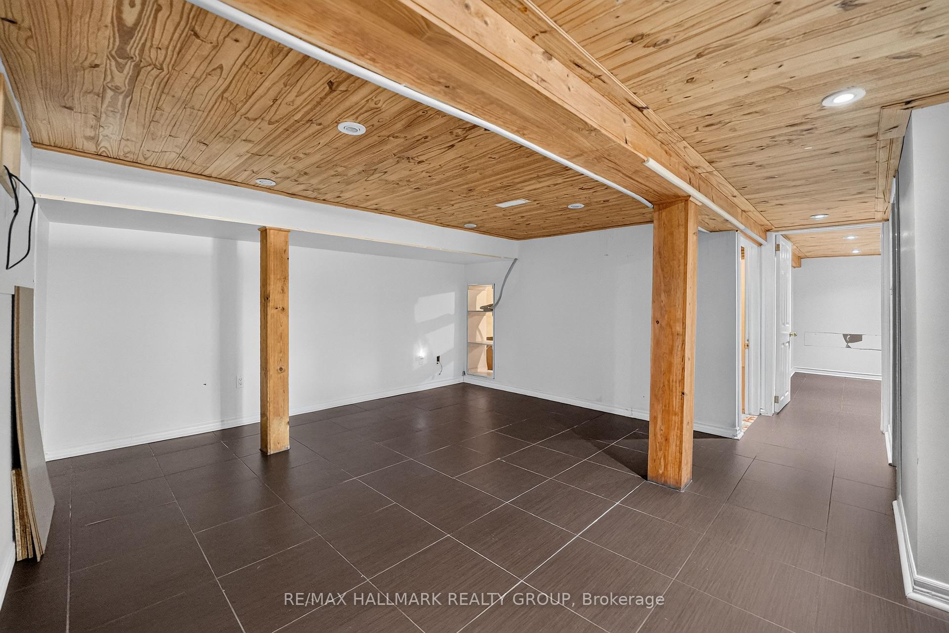 Photo 30 of 433 Pleasant Park Road, Ottawa, Faircrest Heights — HOMEH