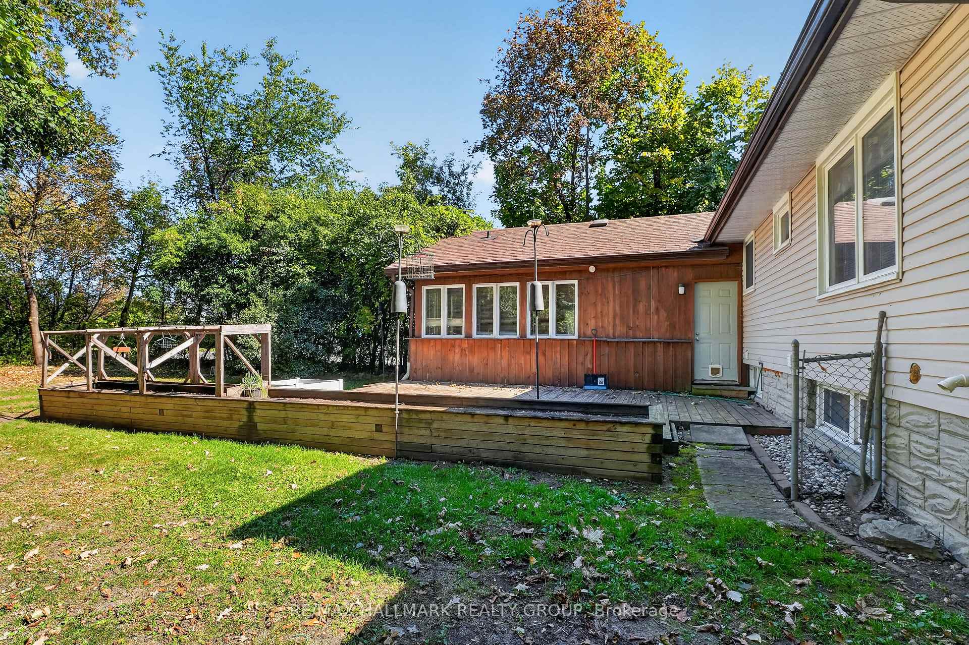 Photo 36 of 433 Pleasant Park Road, Ottawa, Faircrest Heights — HOMEH