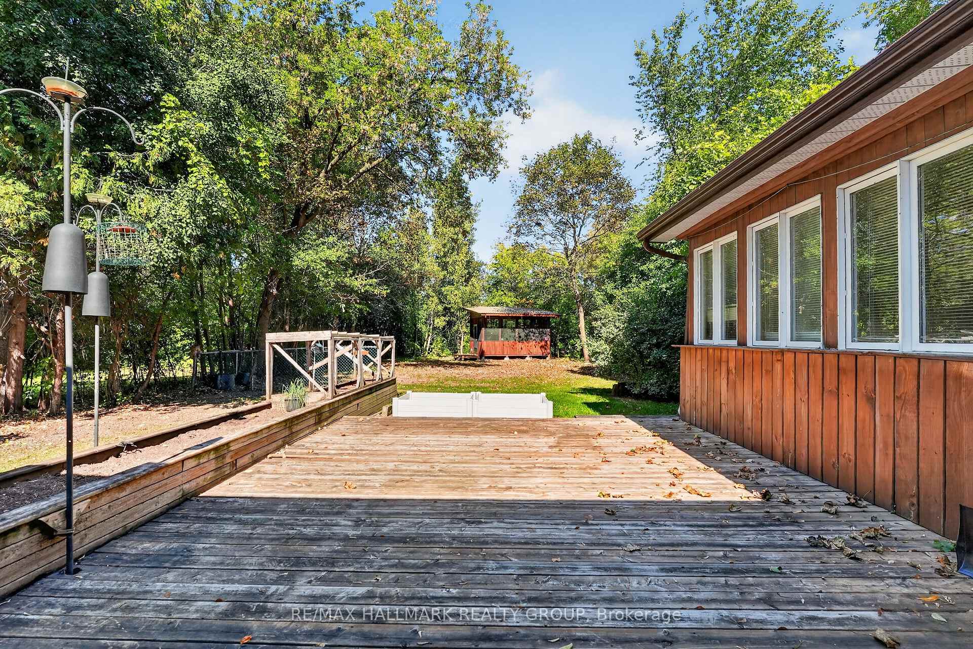 Photo 40 of 433 Pleasant Park Road, Ottawa, Faircrest Heights — HOMEH
