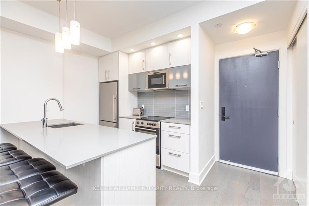 Photo 6 of Unit 706, 255 Bay Street, Ottawa, Ottawa Centre — HOMEH