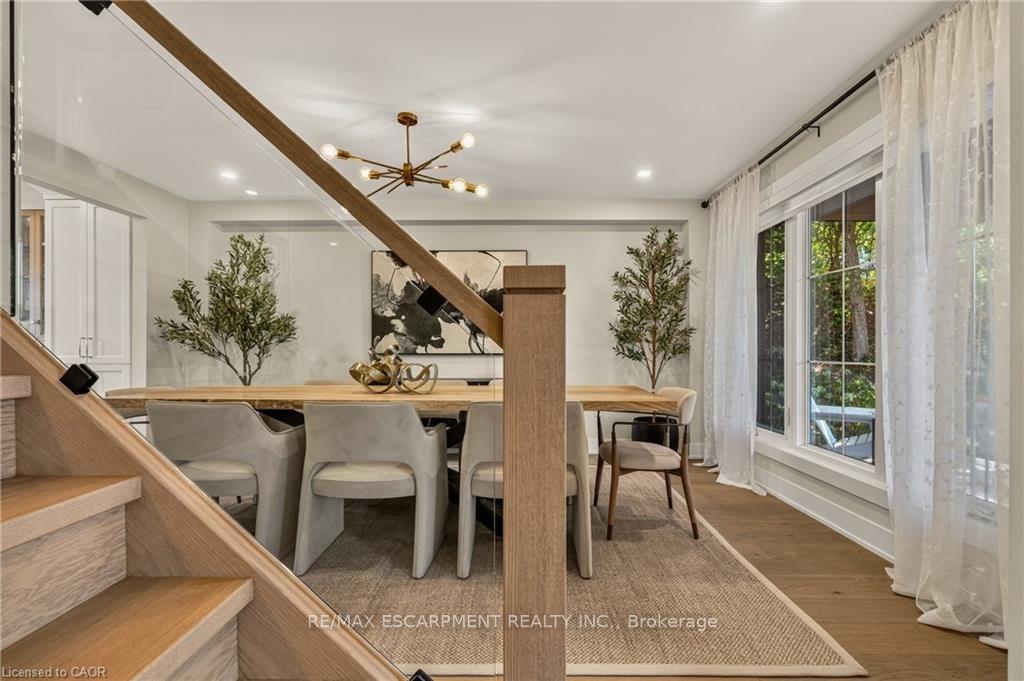 Photo 6 of 204 Fallingbrook Drive, Hamilton, Ancaster — HOMEH
