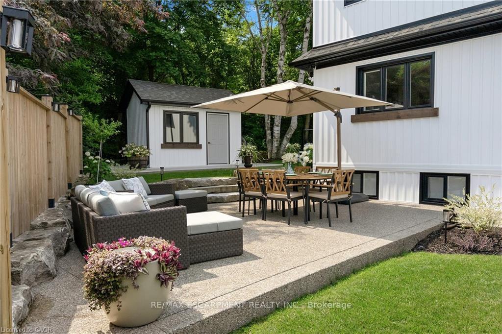 Photo 45 of 204 Fallingbrook Drive, Hamilton, Ancaster — HOMEH