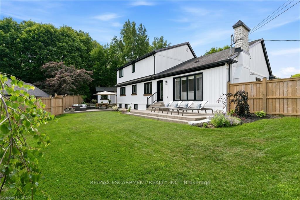 Photo 48 of 204 Fallingbrook Drive, Hamilton, Ancaster — HOMEH