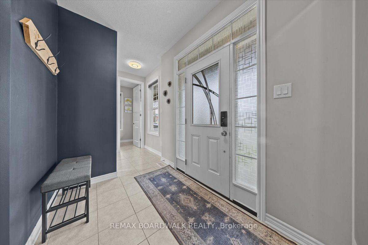 Photo 5 of 89 Damselfly Way, Ottawa, Barrhaven - Half Moon Bay — HOMEH