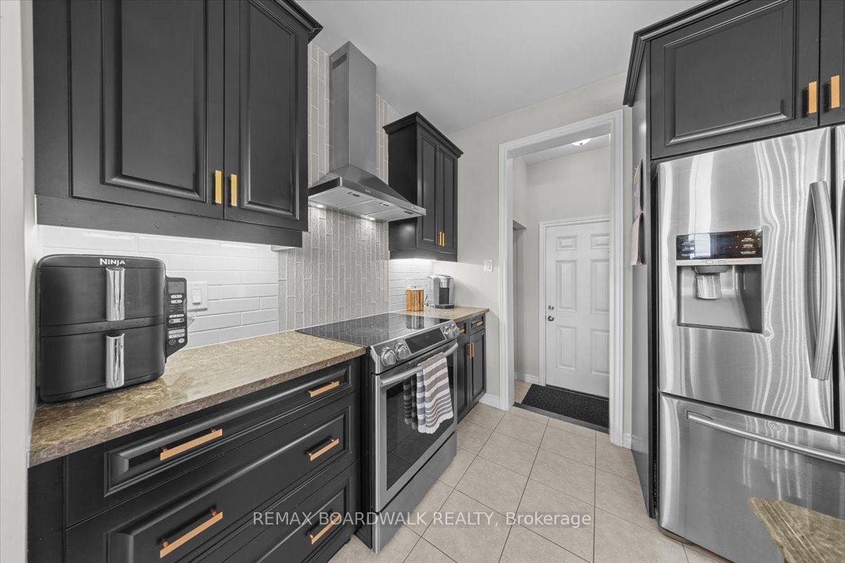 Photo 11 of 89 Damselfly Way, Ottawa, Barrhaven - Half Moon Bay — HOMEH