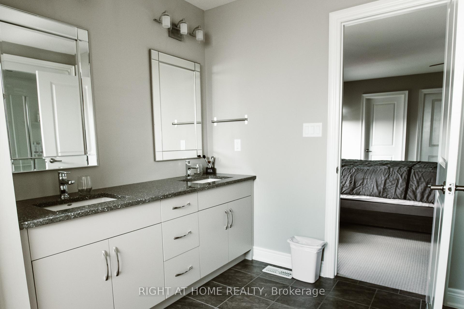 Photo 17 of 18 Joyce Crescent, Pelham, Fonthill — HOMEH
