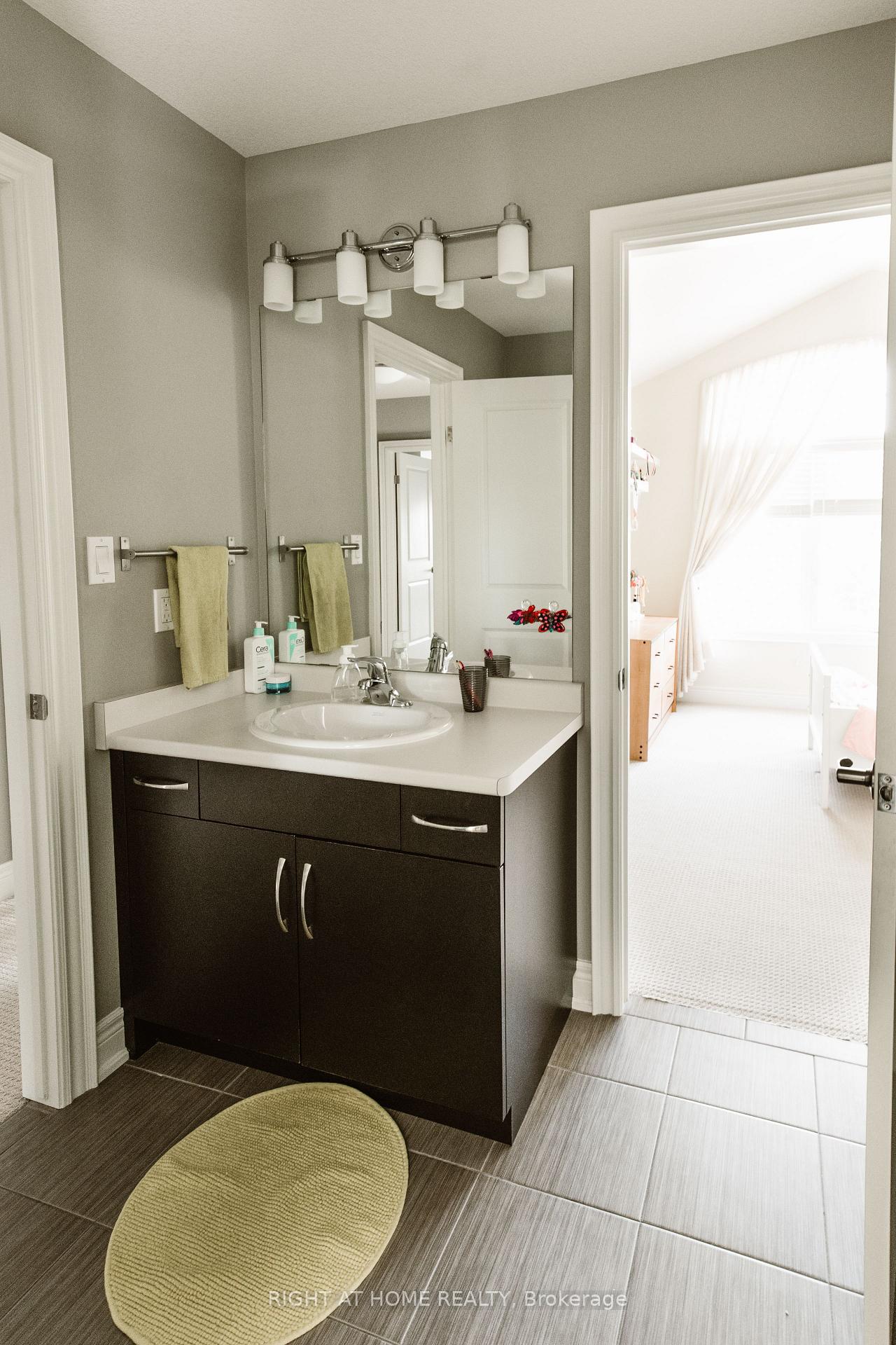 Photo 20 of 18 Joyce Crescent, Pelham, Fonthill — HOMEH