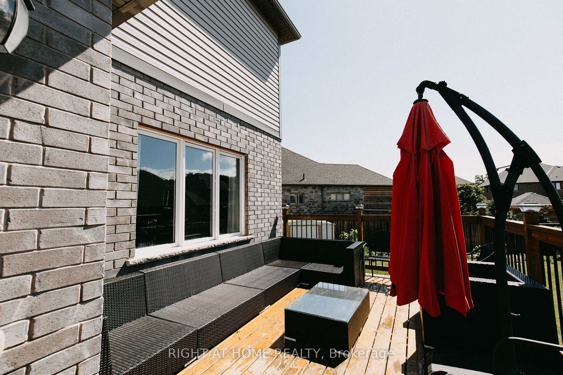 Photo 33 of 18 Joyce Crescent, Pelham, Fonthill — HOMEH
