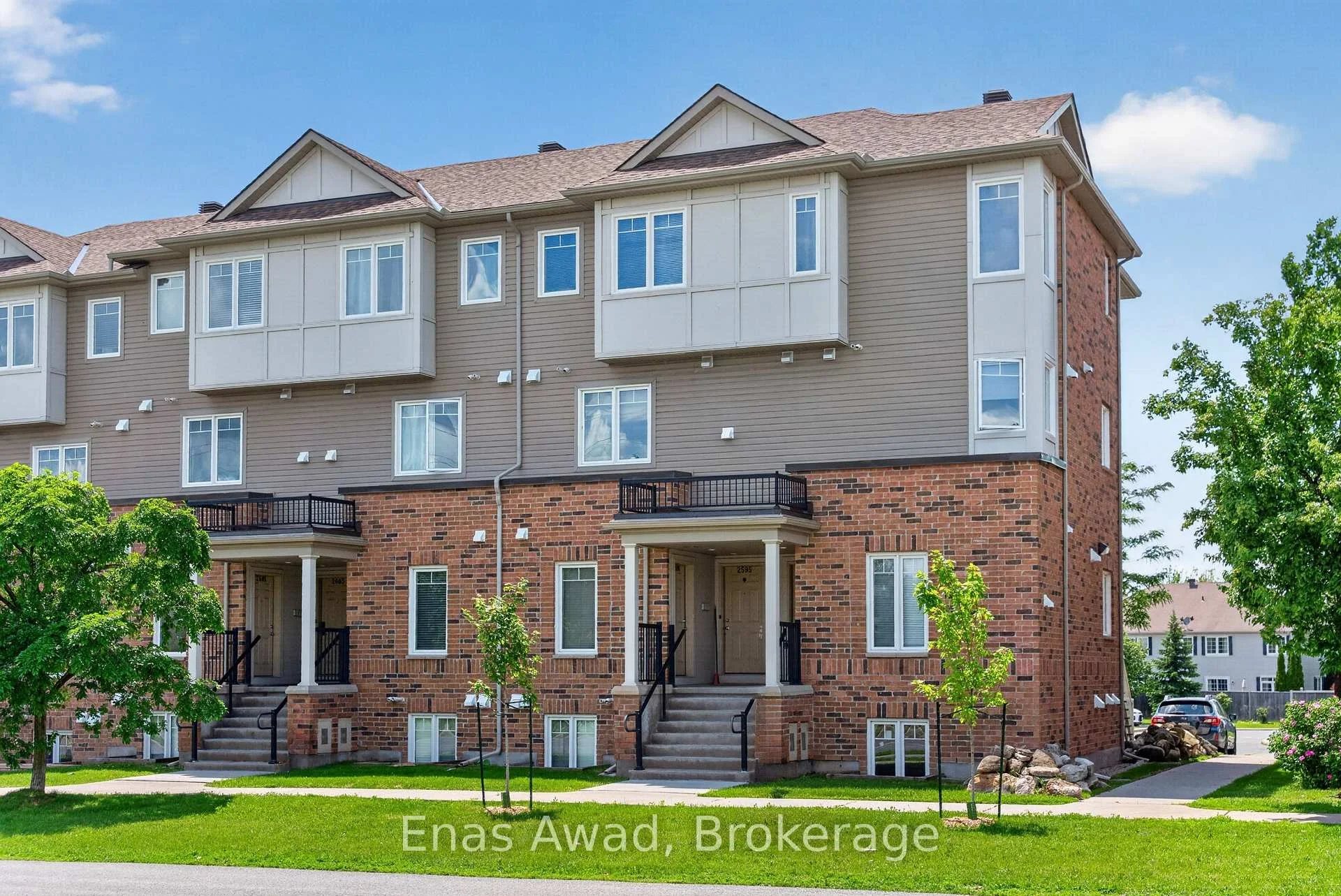 Photo 3 of Unit 26, 2591 Longfields Drive, Ottawa, Barrhaven - Stonebridge — HOMEH