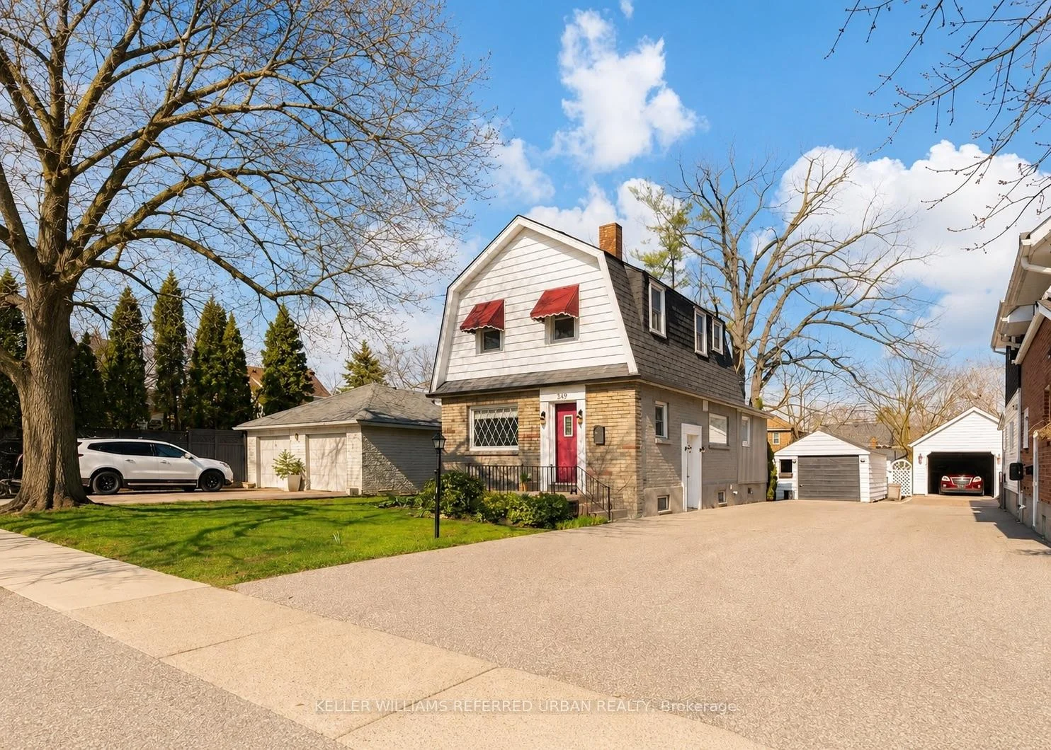 Photo 2 of 569 Masson Street, Oshawa, O'Neill — HOMEH