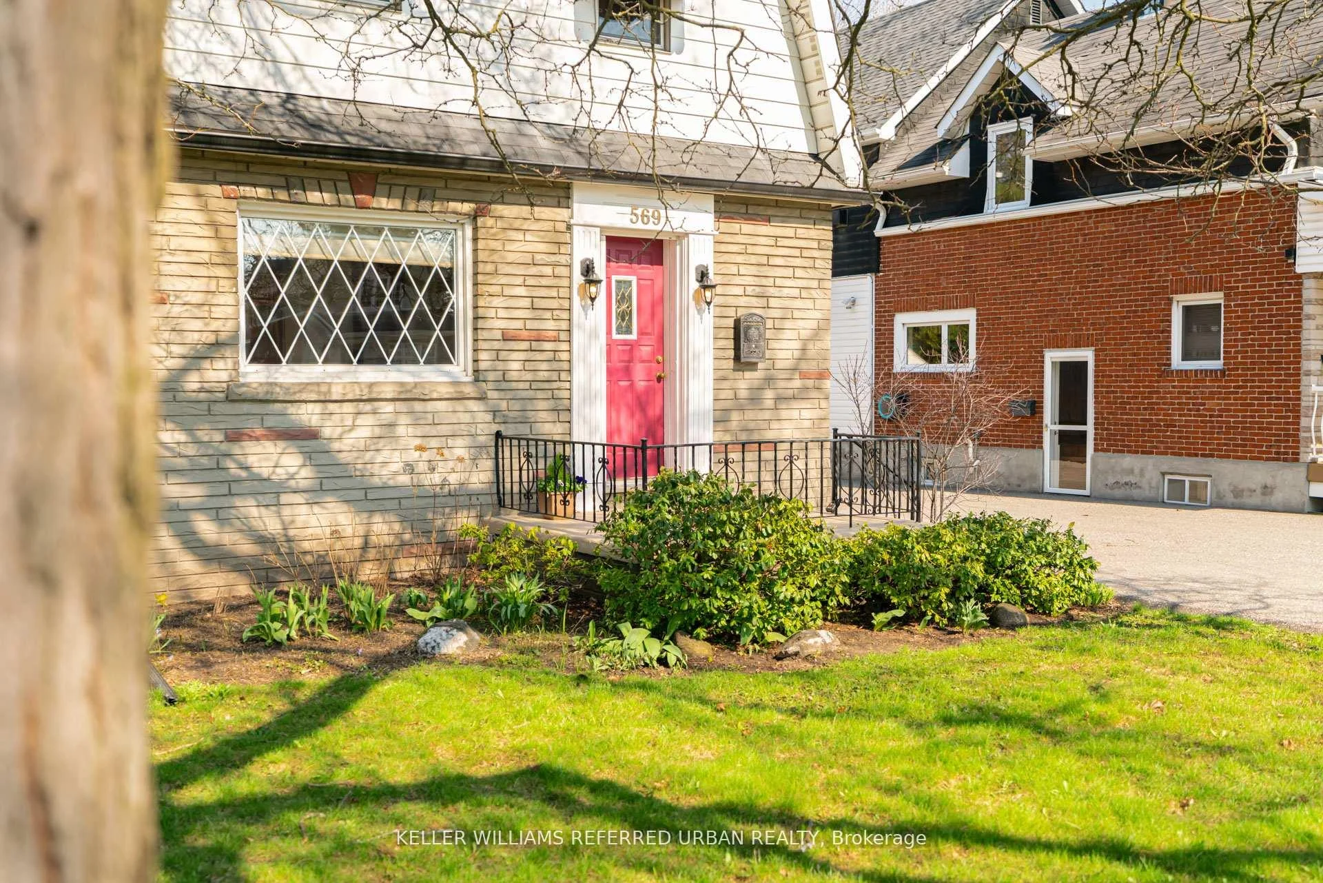 Photo 4 of 569 Masson Street, Oshawa, O'Neill — HOMEH