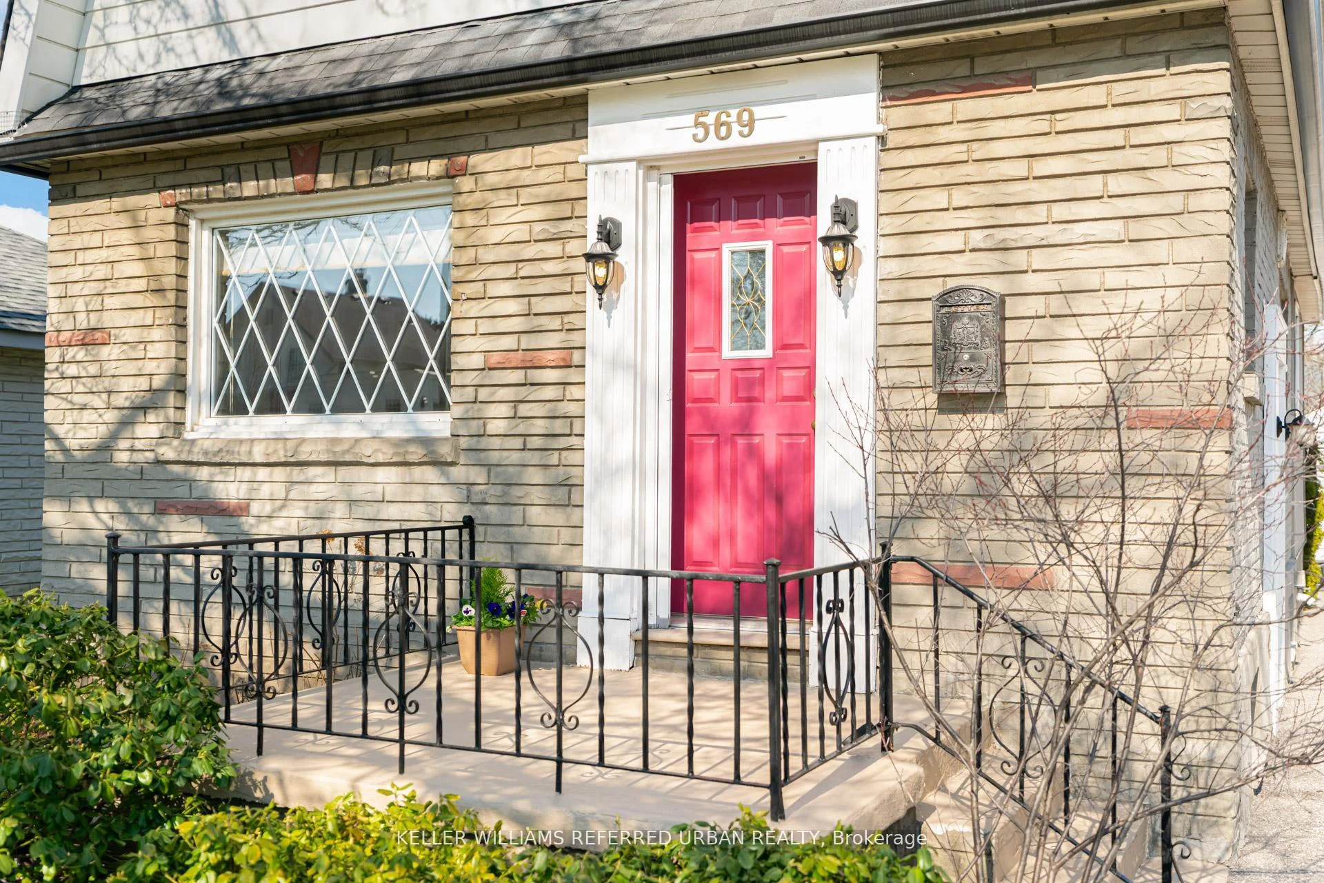 Photo 6 of 569 Masson Street, Oshawa, O'Neill — HOMEH