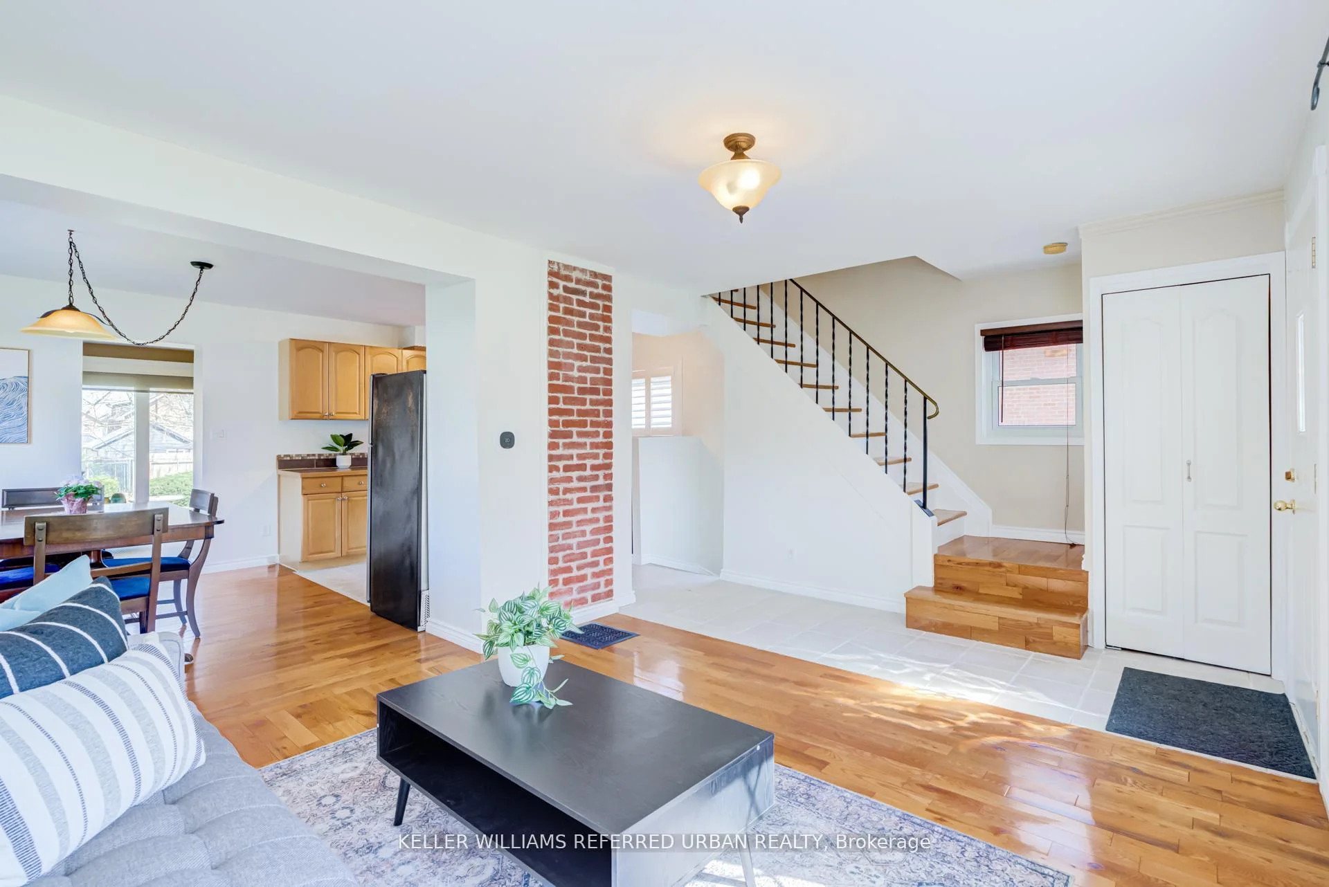 Photo 14 of 569 Masson Street, Oshawa, O'Neill — HOMEH