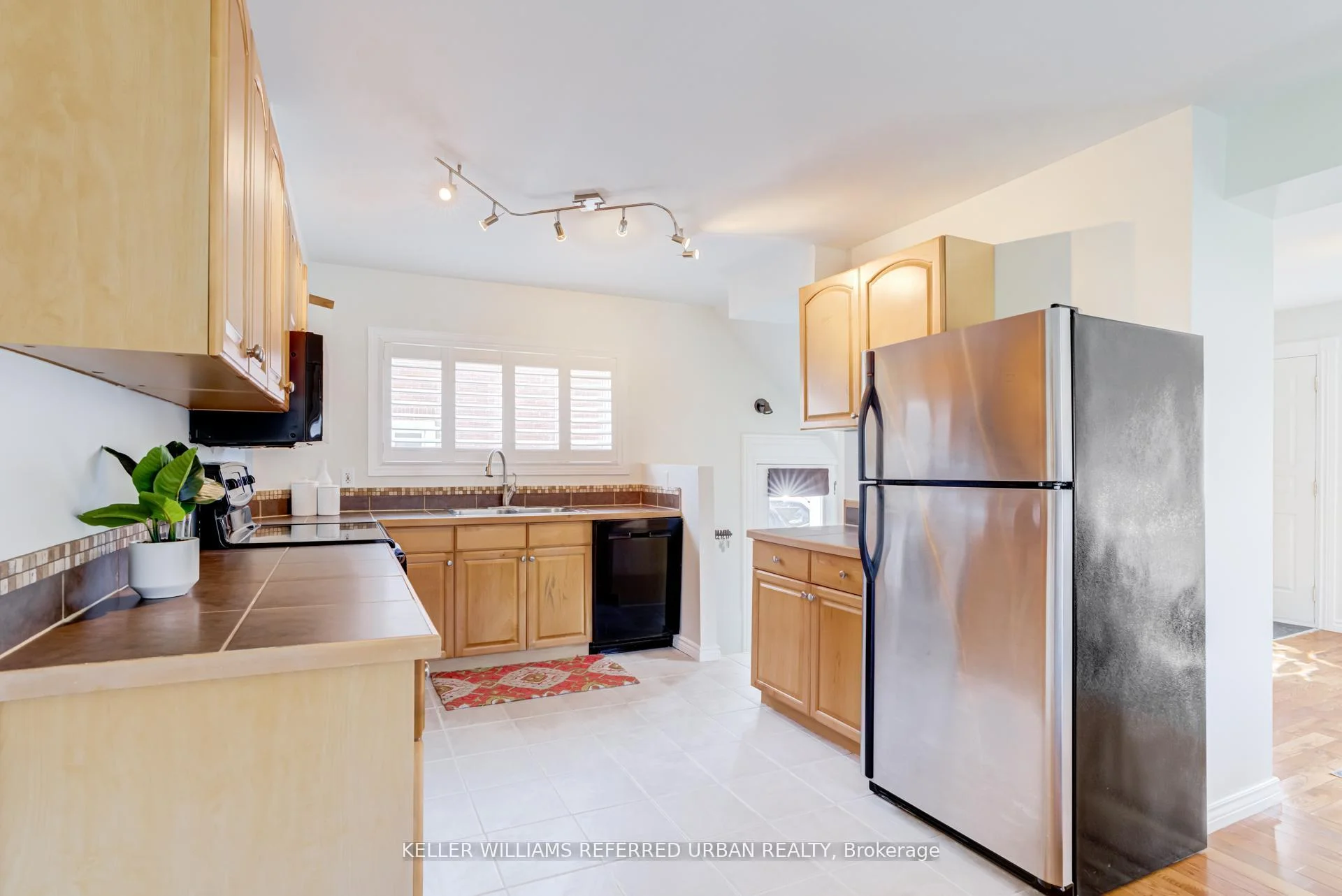 Photo 22 of 569 Masson Street, Oshawa, O'Neill — HOMEH